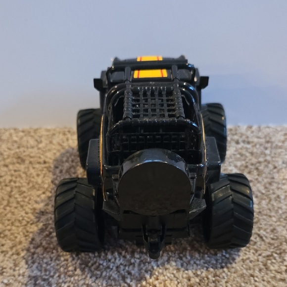 Remote Control Truck - Ford Bronco Black and Yellow Remote Control Monster Truck - Picture 4 of 7